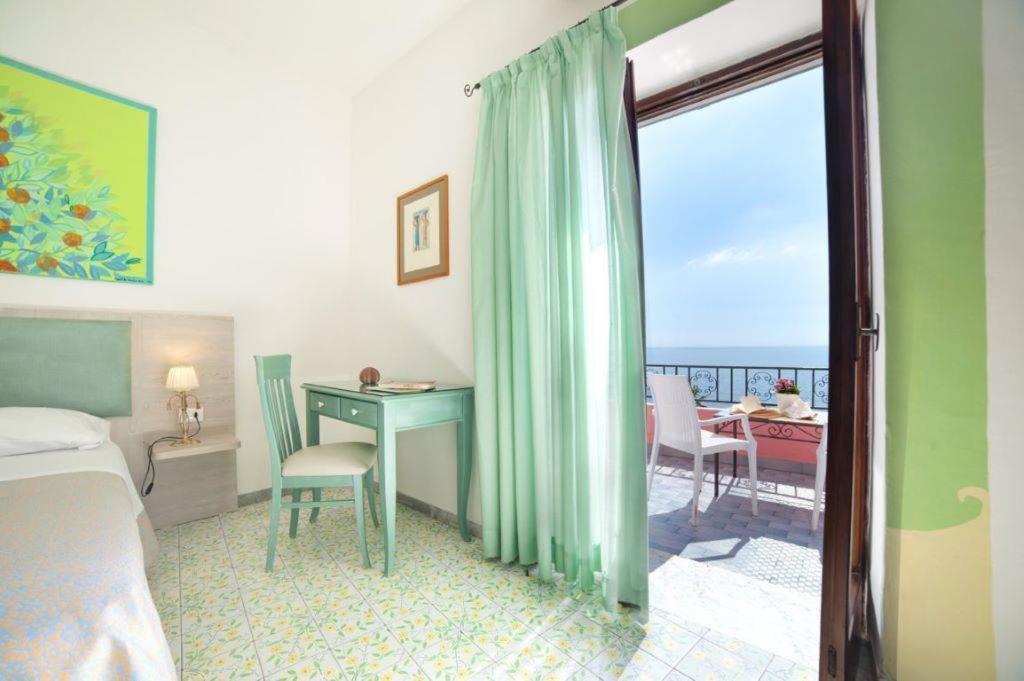Hotel Casa Rosa Sea & Spa Sant'Angelo  Exterior photo